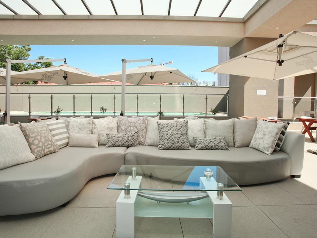 Luxurious Sandton Skye Apartment Exterior foto